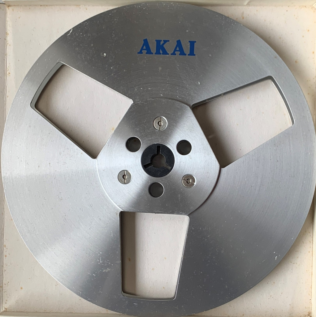 Akai OEM 7″ Empty Metal Reel, 3 Window, New Box + Bag Reel to Reel