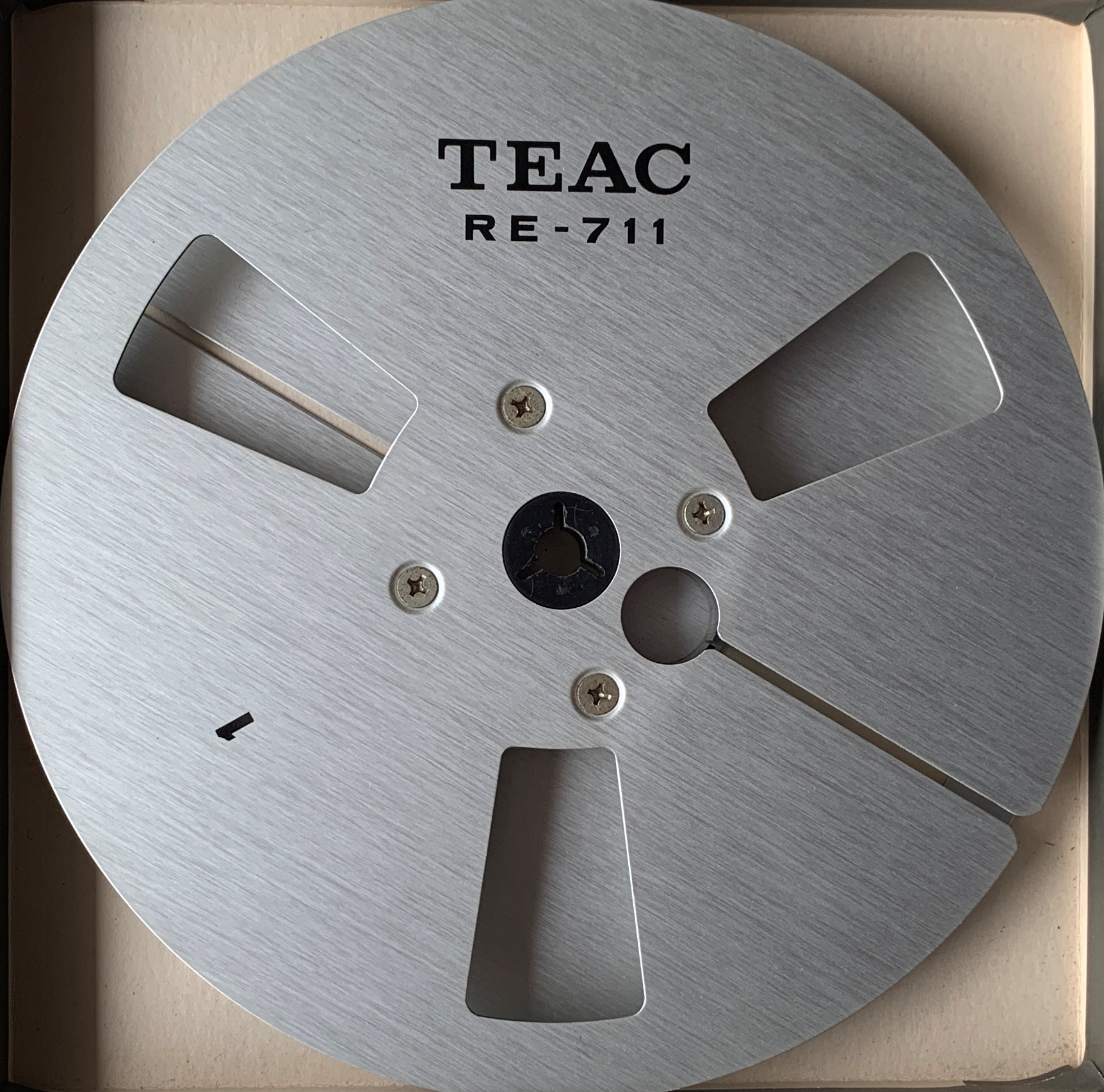 TEAC 7 Metal Reel, Three Window Silver, New Box + Bag