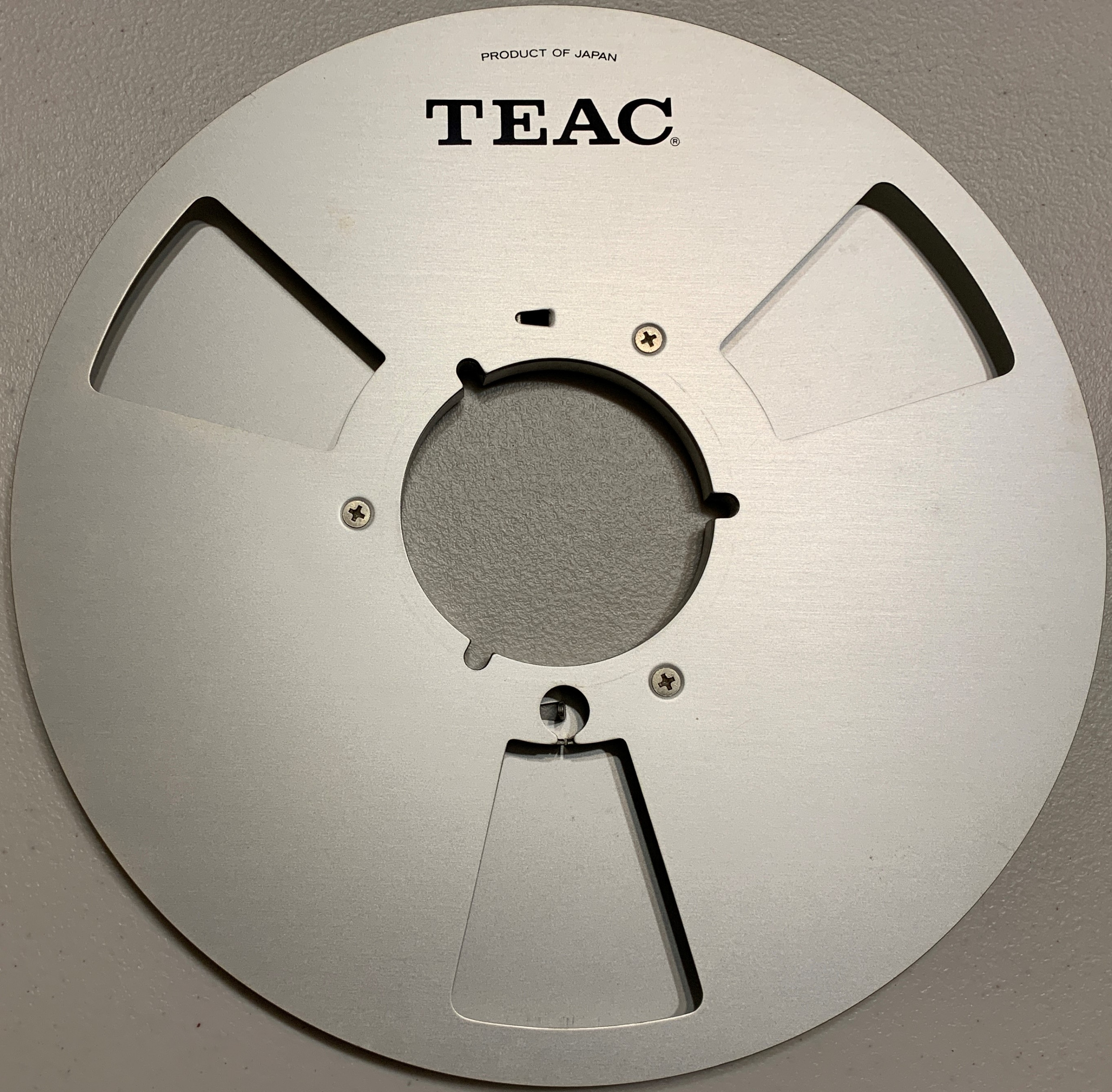 TEAC RE-1002 10″ Metal Reel, Three Window Silver, Teac Box + Bag - Reel to  Reel Warehouse