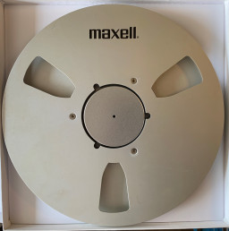 Maxell-3-Window-10-in-Metal-Tape-Reel