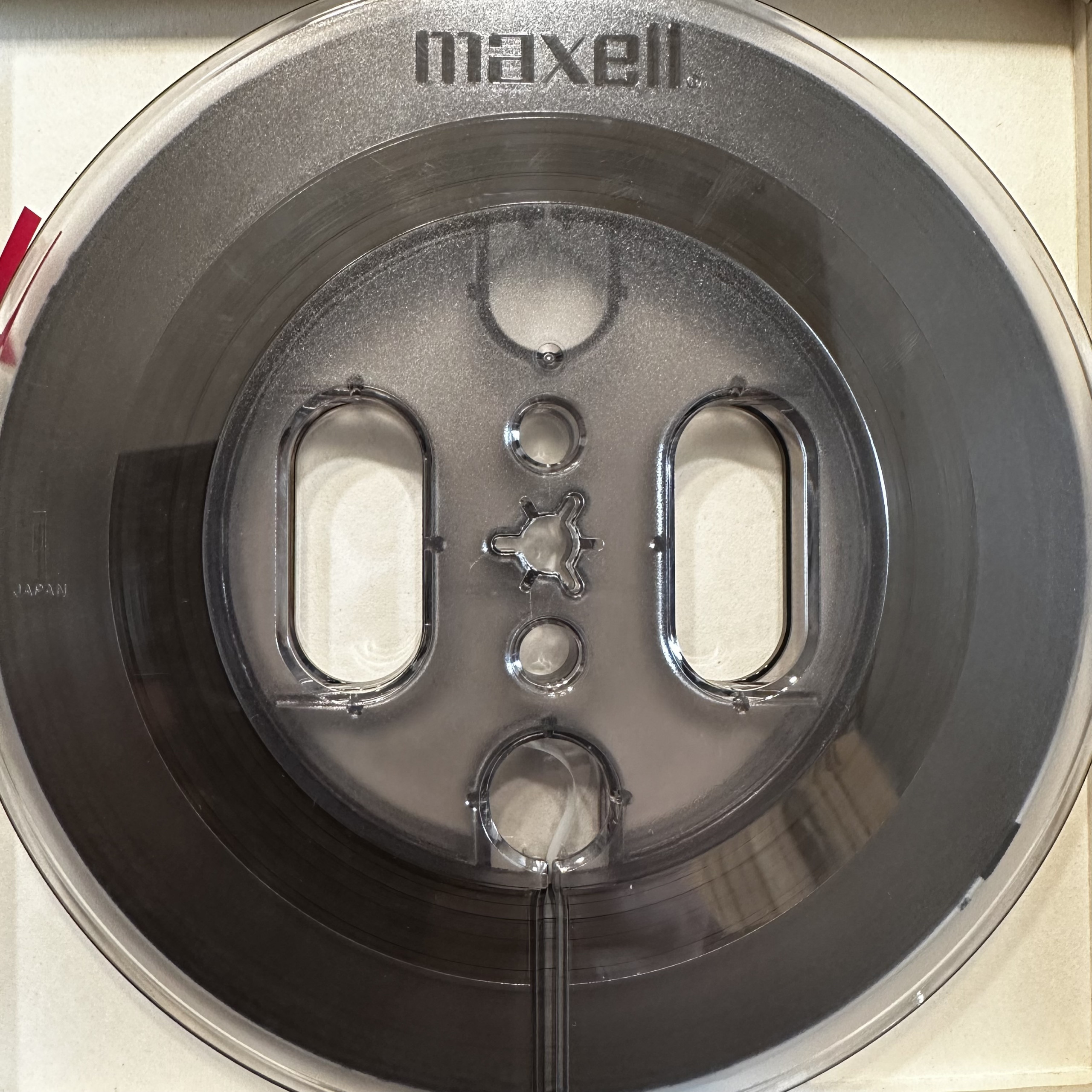 Maxell-UDXL-35-60B-Large-Hub-Tape-Reel