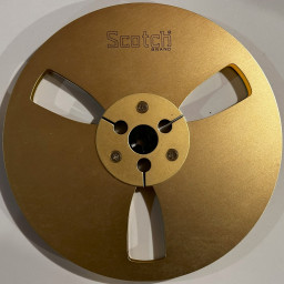 Scotch-7-in-3-window-gold-metal-reel