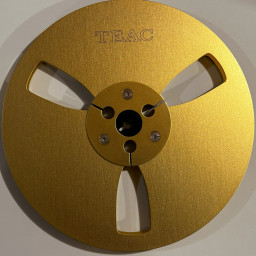 Teac-7-in-3-window-gold-metal-reel
